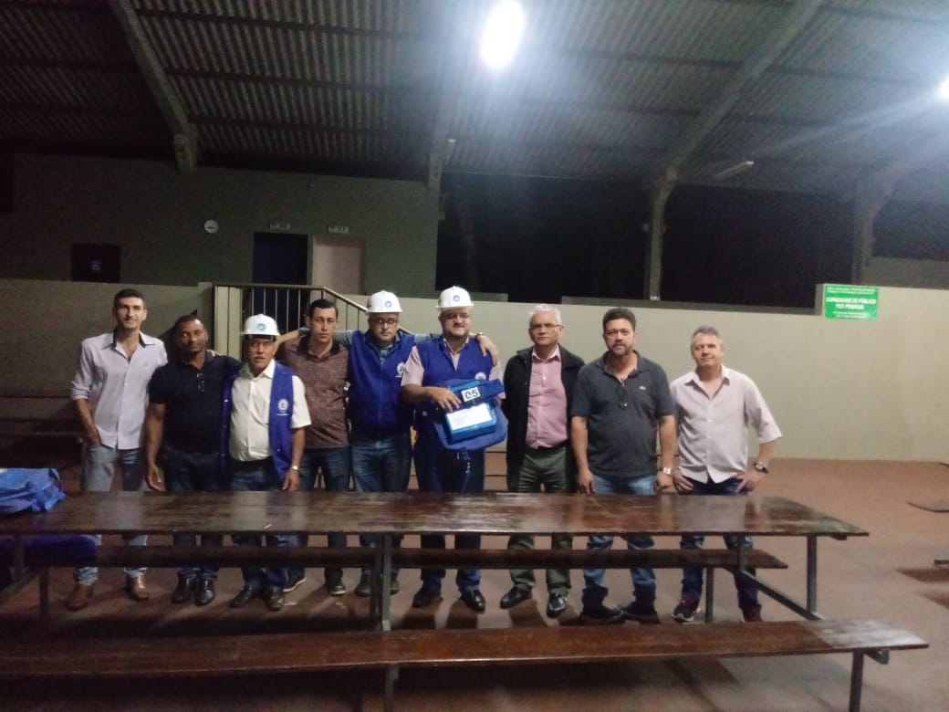 2d8eabec-d606-4b81-8308-41fc3124cb43.jpg